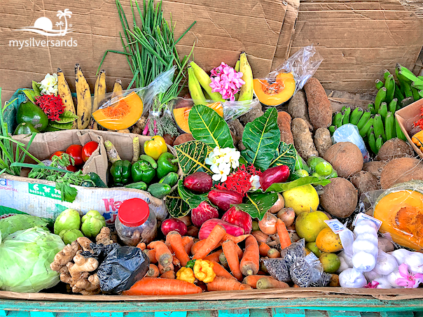fruits and vegetables on the push cart