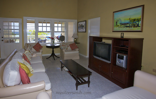 saltash villa living room with television