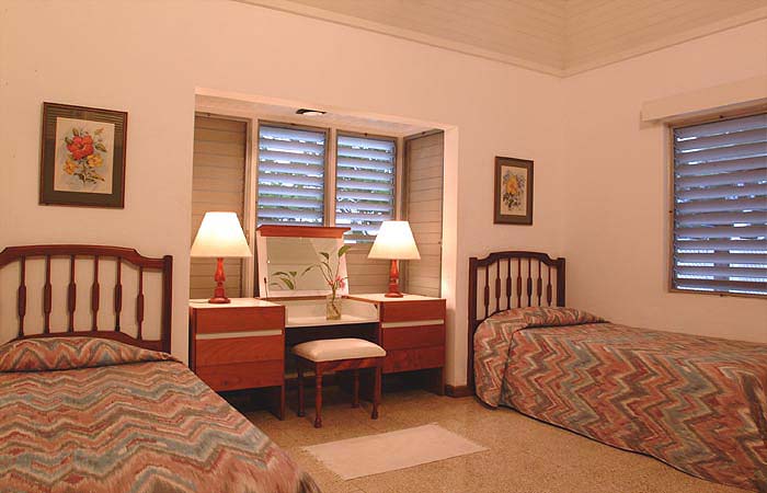 bedroom three with twin beds