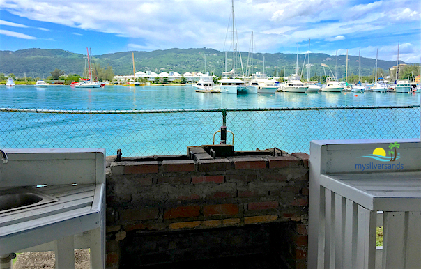 barbecue and sea view from the gazebo