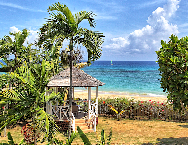 seaside garden of villa turrasann