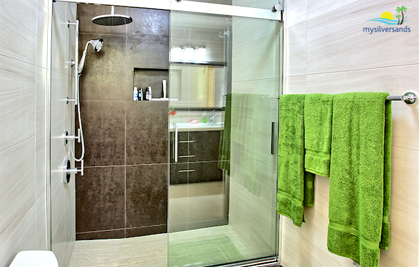 shower in bathroom 4