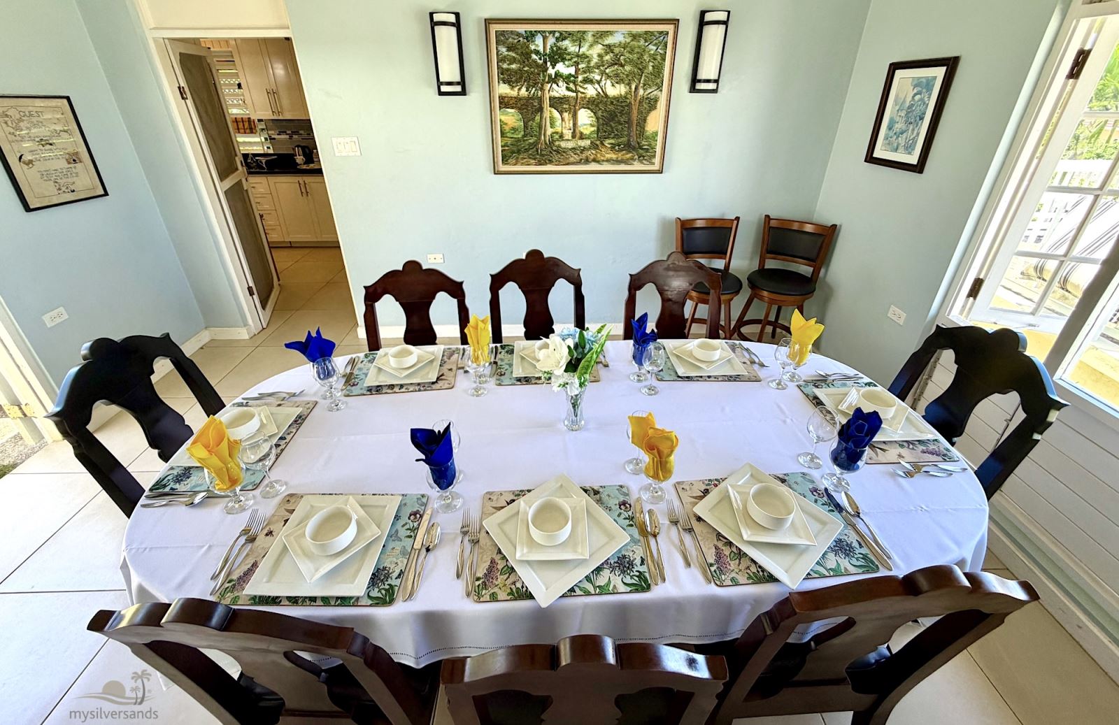dining table