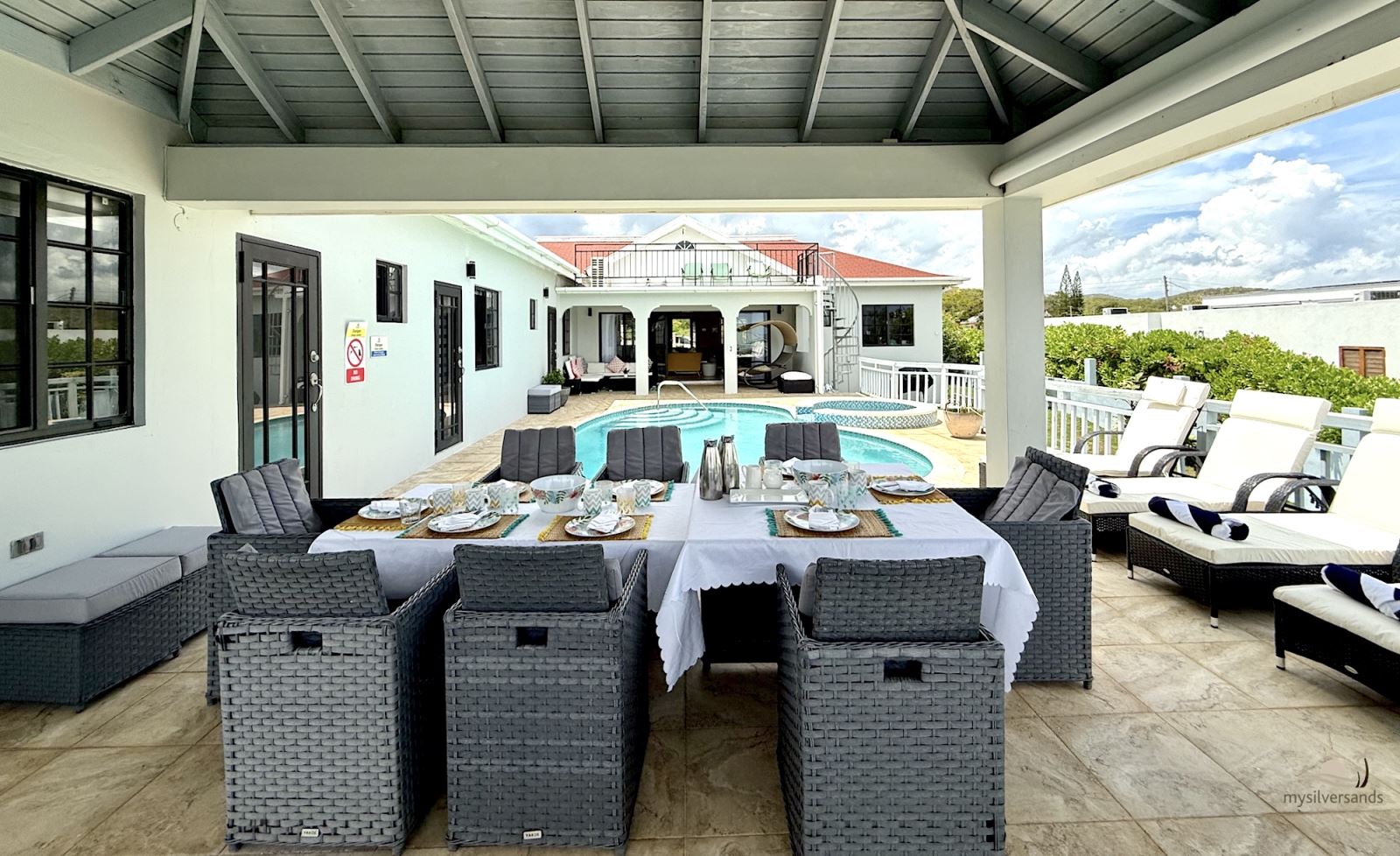 dining poolside