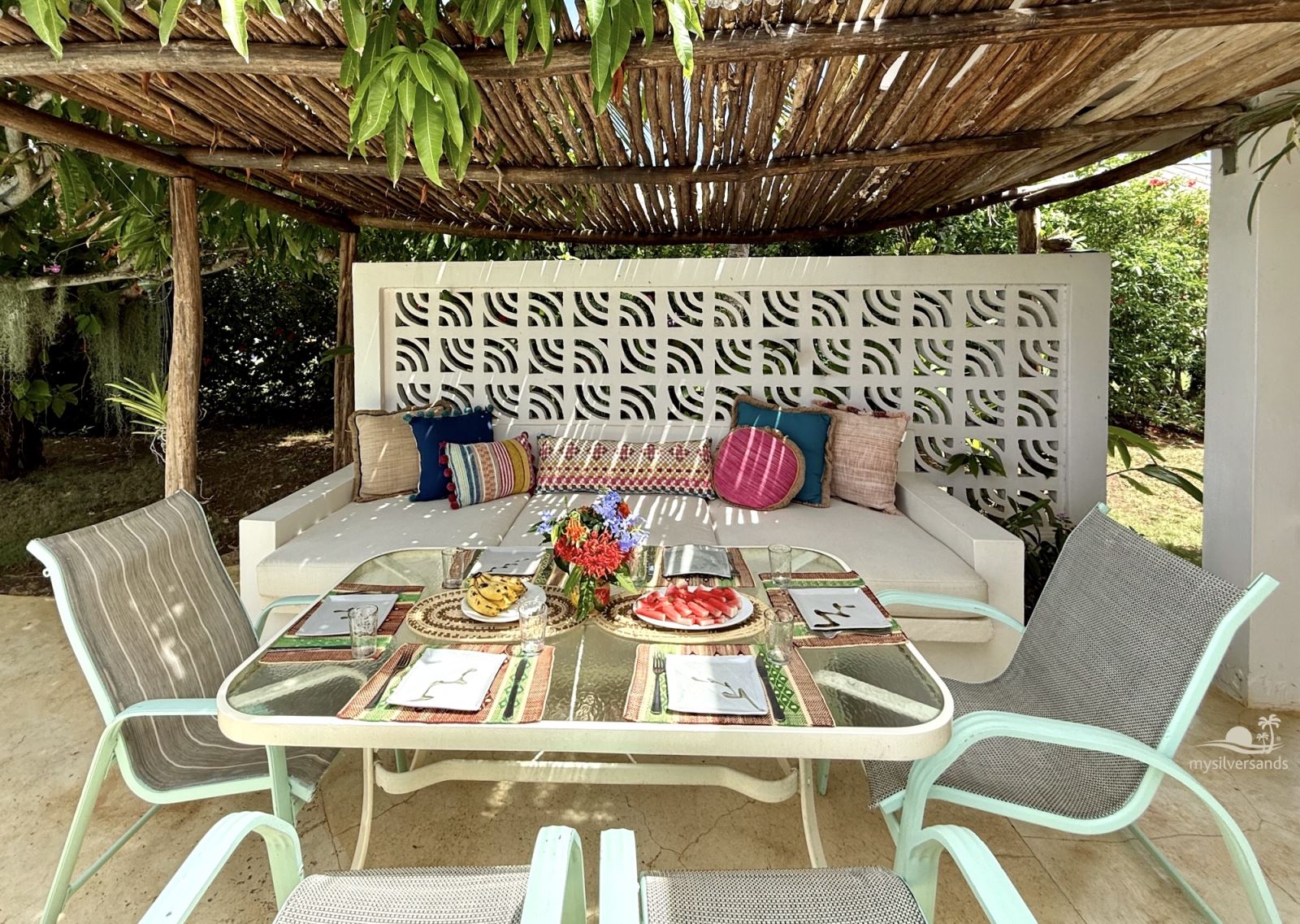 dine al fresco