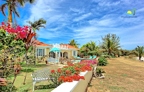 sea side of eirie blue villa