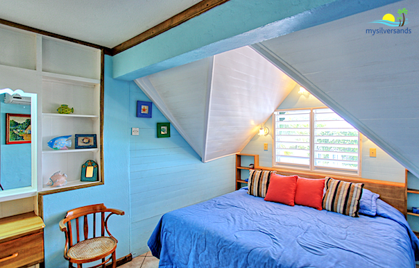 bedroom 6 with king bed