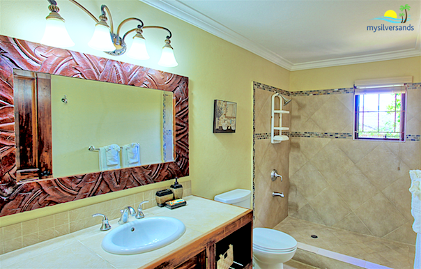 bathroom 4