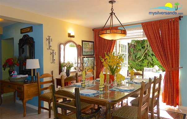 dining room at primrose path