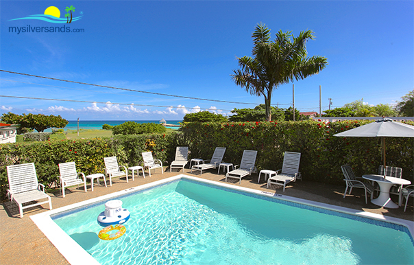 pool and sea view