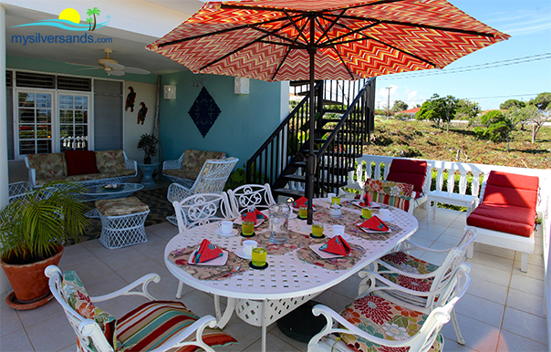 dining on the verandah