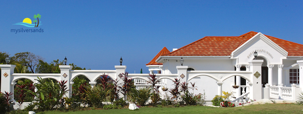 entrance to Royal Vista Villa