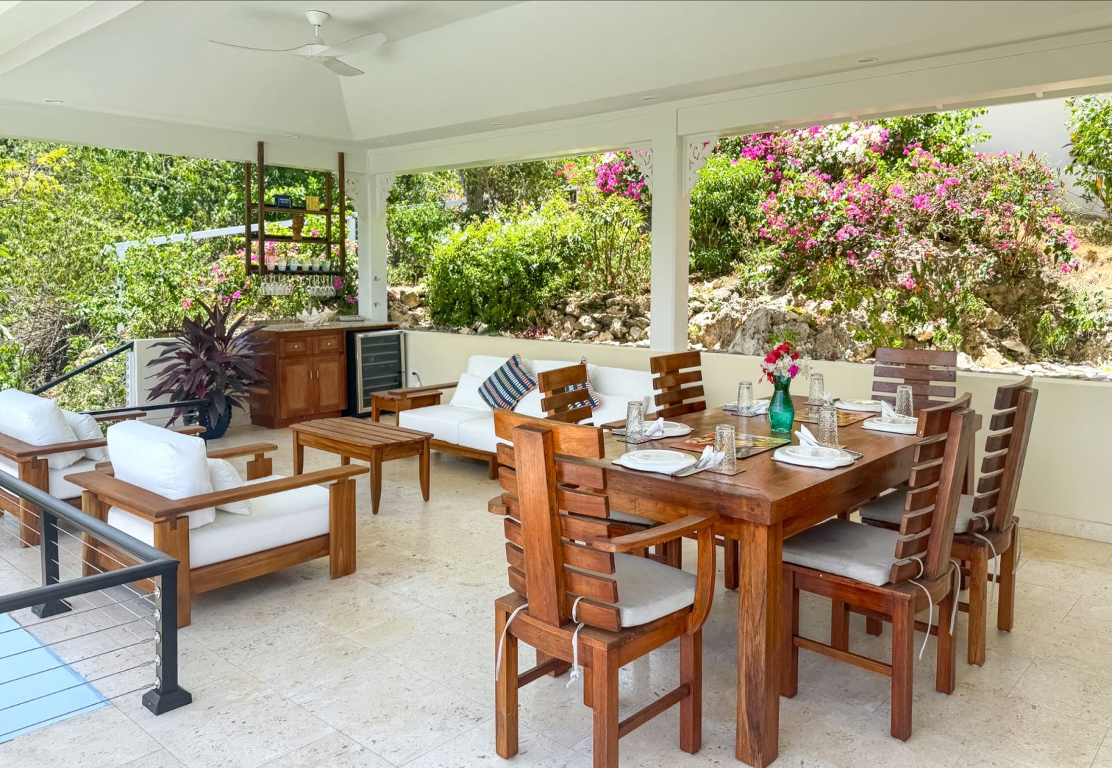 poolside dining on the verandah overlooking the pool