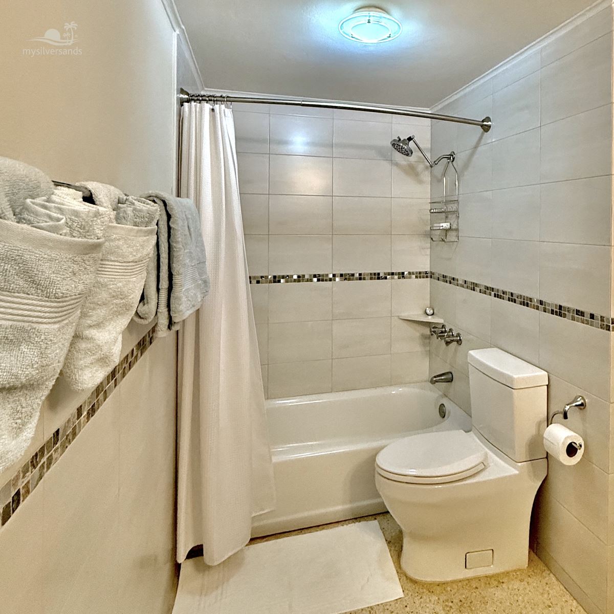 bathroom 2 toilet