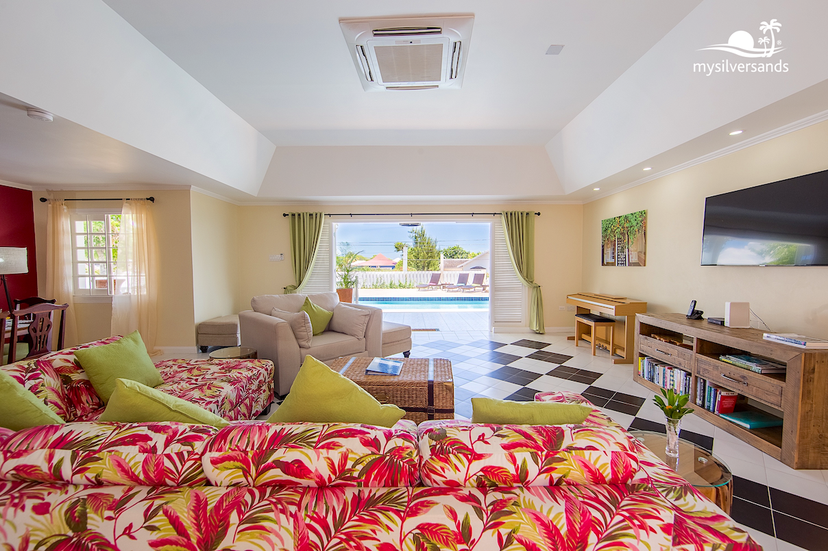 living room to pool
