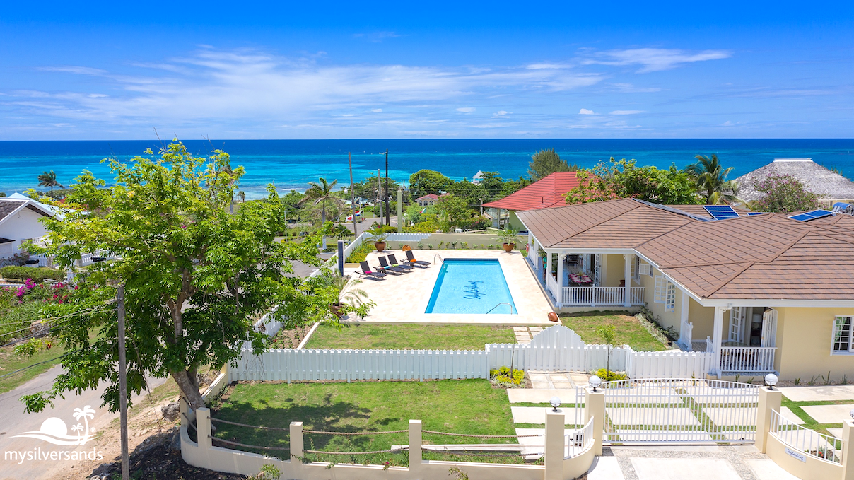 aerial view of skylarking villa in jamaica