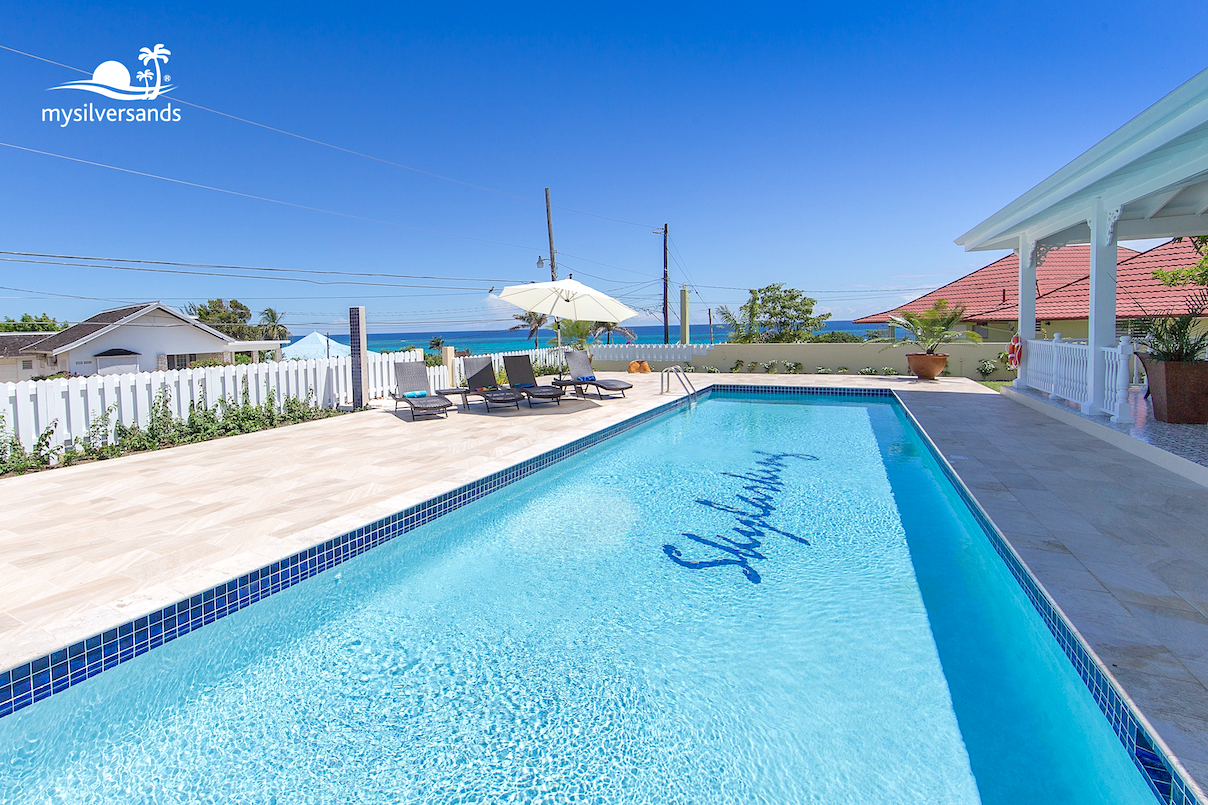 pool and sea view