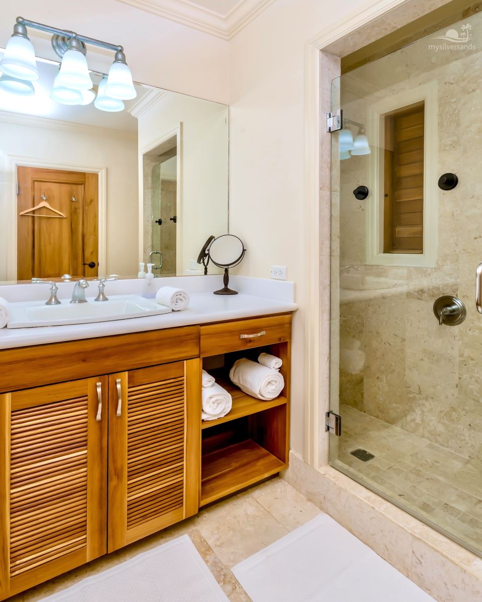 bathroom 5
