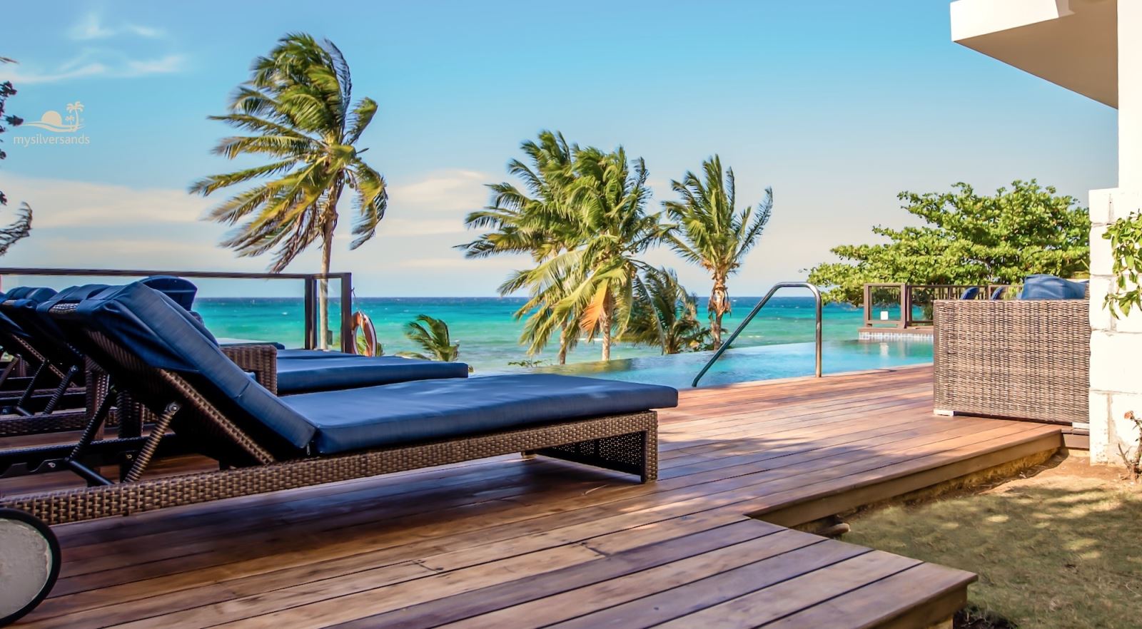 tallawah pool deck and view