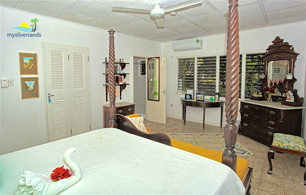 spacious bedroom 3 with bathroom en suite