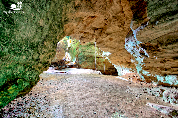 entrance to johnsons pen cave
