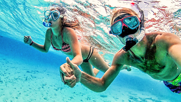 couple snorkelling