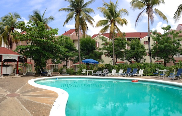 another view of the pool at fisherman's point in ocho rios