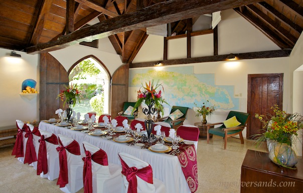 wedding dinner table at rum jetty cottage silver sands jamaica